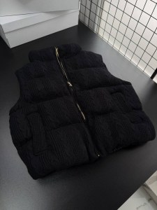 Жіноча жилетка ФІРО Black