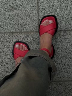 Марінес Red